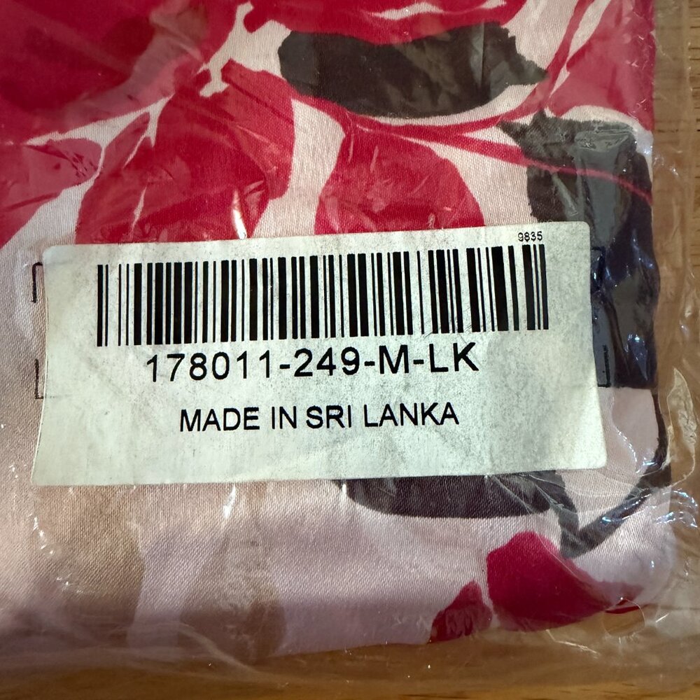 NWT 2005 Victoria's Secret Roses Pajama Set Size Medium Tall - Picture 14 of 14